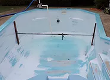 getting-black-spots-on-your-fibreglass-pool