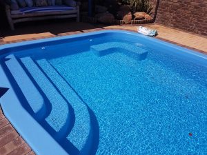 saffire-blue-fibreglass-pool-colour