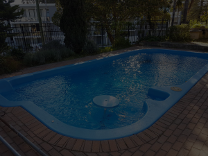 blue-fibreglass-pool-after-resurfacing