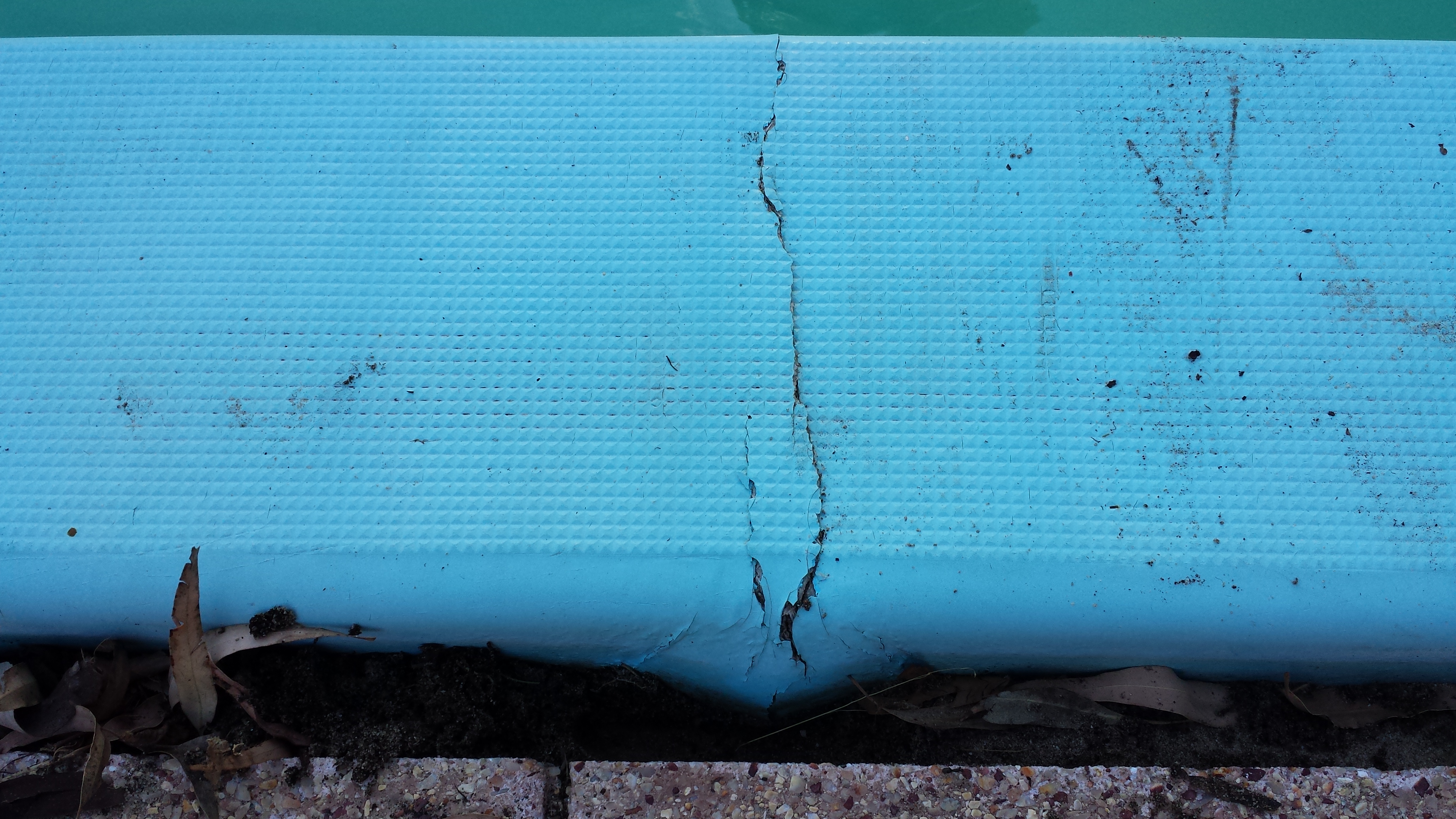 cracked edge beam 2